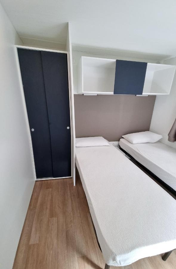 מנרבה דל גארדה Camping La Rocca מראה חיצוני תמונה